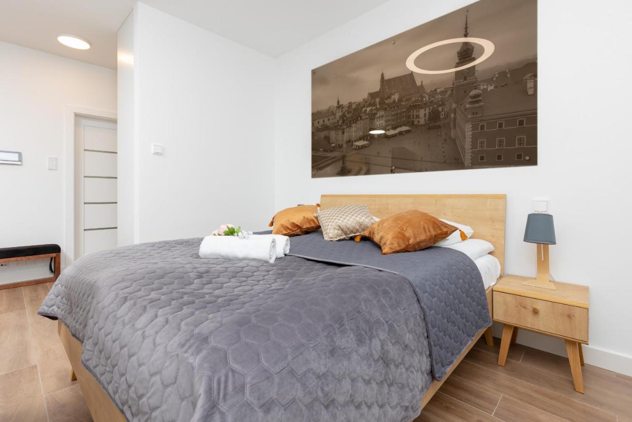 Srodmiescie Warsaw Muranow Apartments With Parking By Noclegi Renters Buitenkant foto