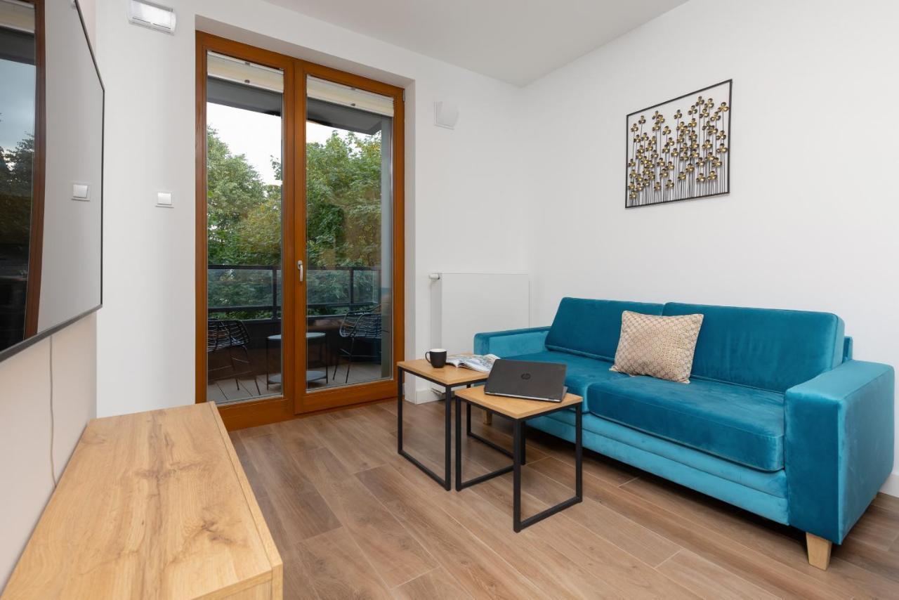 Srodmiescie Warsaw Muranow Apartments With Parking By Noclegi Renters Buitenkant foto