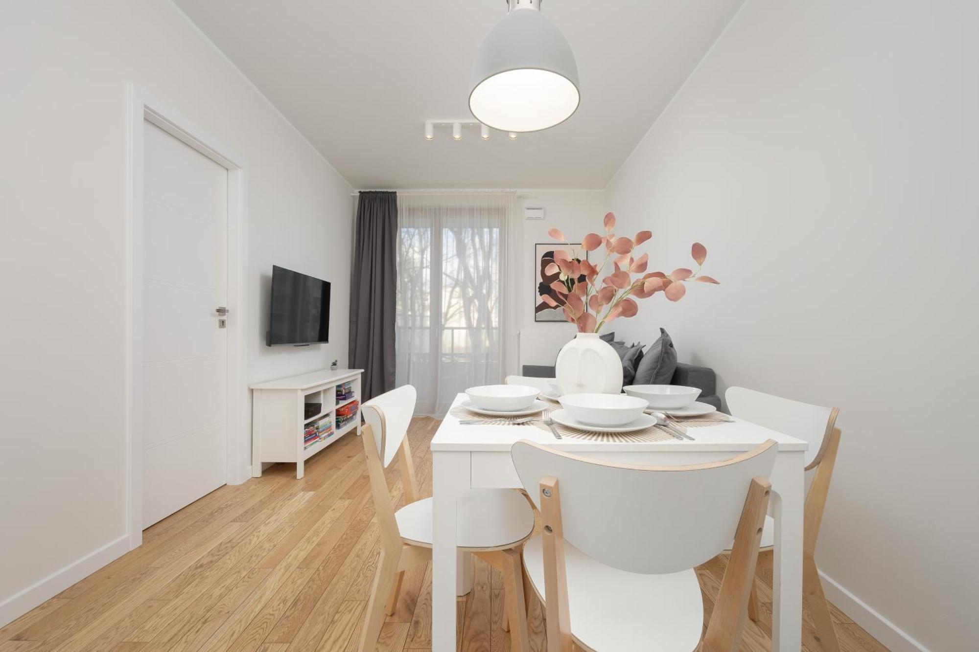 Srodmiescie Warsaw Muranow Apartments With Parking By Noclegi Renters Buitenkant foto